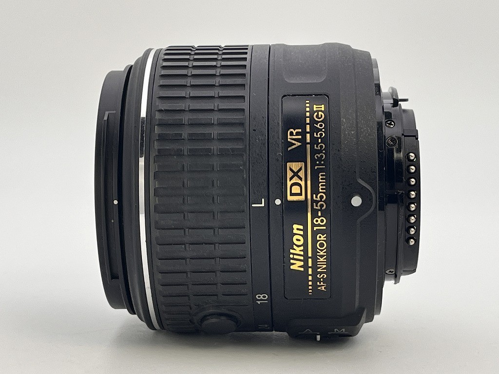 Near Mint]Nikon AF-S DX NIKKOR 18-55mm 1:3.6-5.6G VR Ⅱ Working