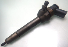 1x BMW 118d 143PS / F20 / INJEKTOR EINSPRITZDÜSE / 7798446 (CL170)