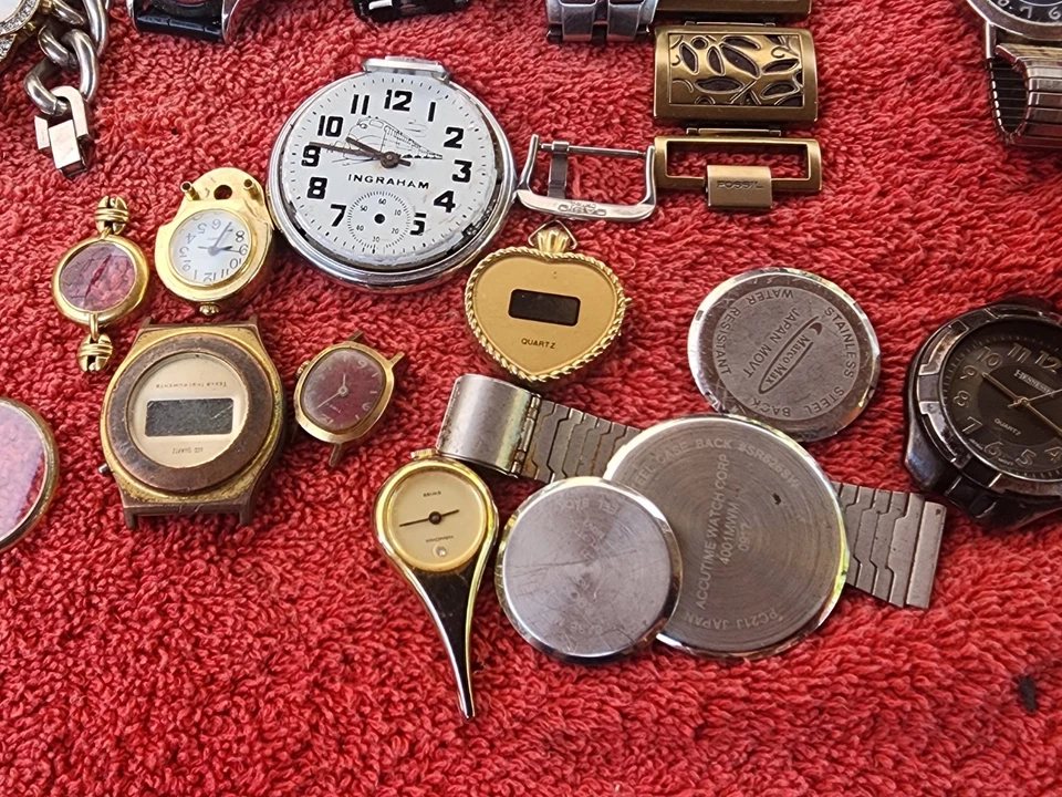 Paquete de relojes usados sin probar Fossil Timex adivina Seiko reliquia usados Foto 3 de 4