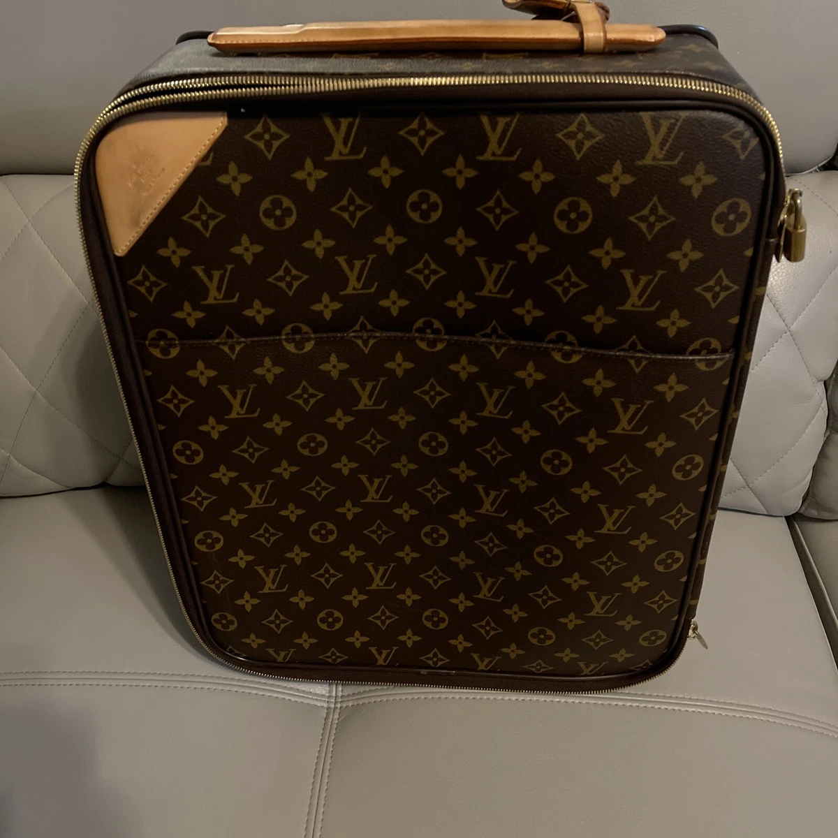 louis vuitton cabin luggage