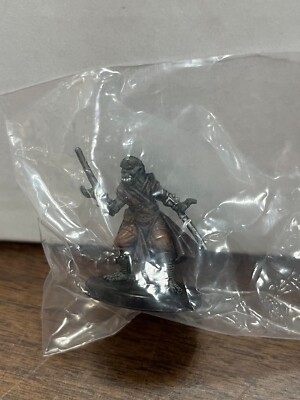 Star Wars Miniatures Legacy of the Force Noghri Commando 28/60 Sealed w/card