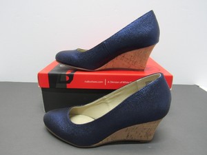 navy closed toe wedges