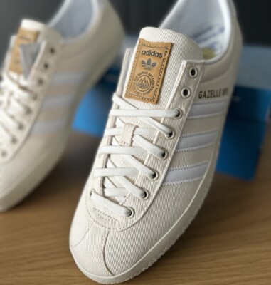 adidas gazelle silver green womens Adidas Gazelle Trainers, White, Leather Gum main image 0
