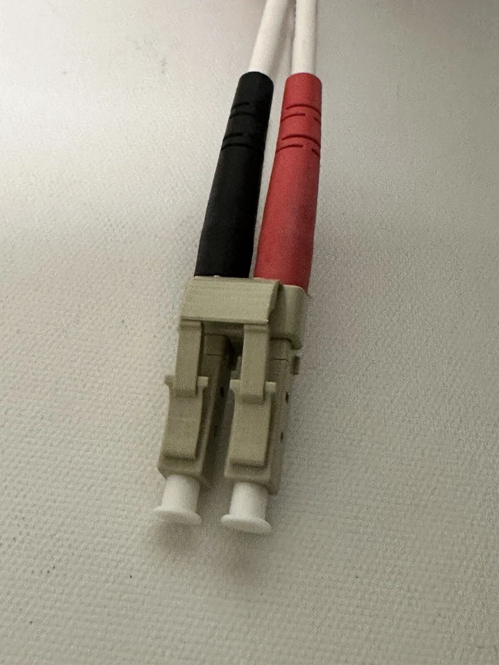 C2G 1m/3.3ft LC-ST 62.5/125 OM1 Duplex Multimode Fiber Optic Cable TAA Compliant - Image 4 of 4