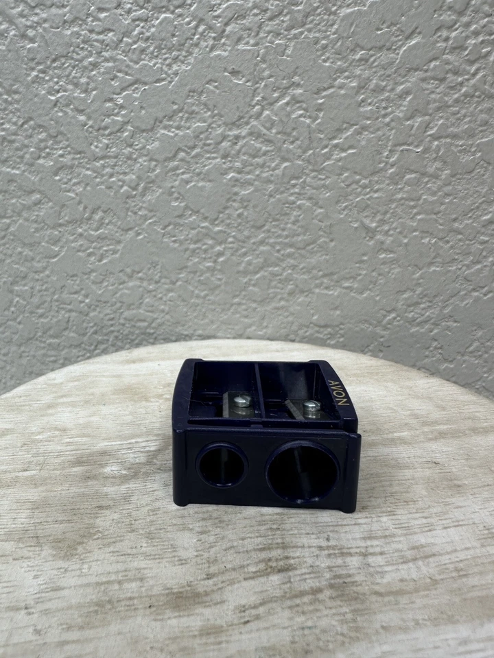 Двойная точилка для карандашей AVON с продуктами для глаз и губ Avon НОВАЯ сделано в Германии - Изображение 3 из 3