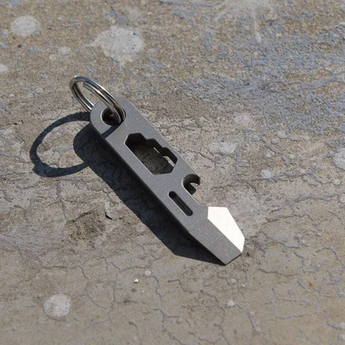 Mini Portachiavi in Lega di Titanio Pry Bar EDC Crowbar Opener Outdoor Multi Tools - Foto 10 di 10