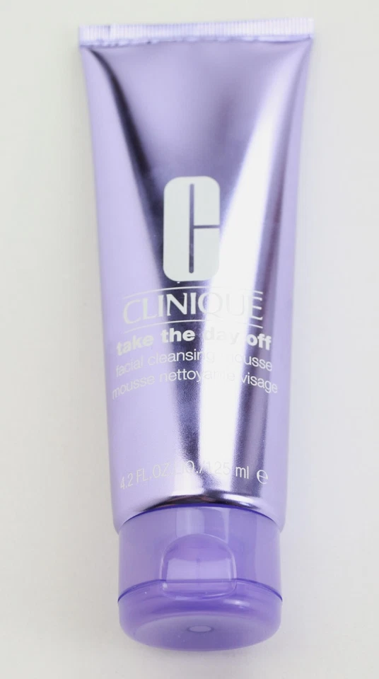 Clinique Take The Day Off Facial Cleansing Mousse 4.2 fl.oz. 125 ml Retail $34 - image 3 of 4