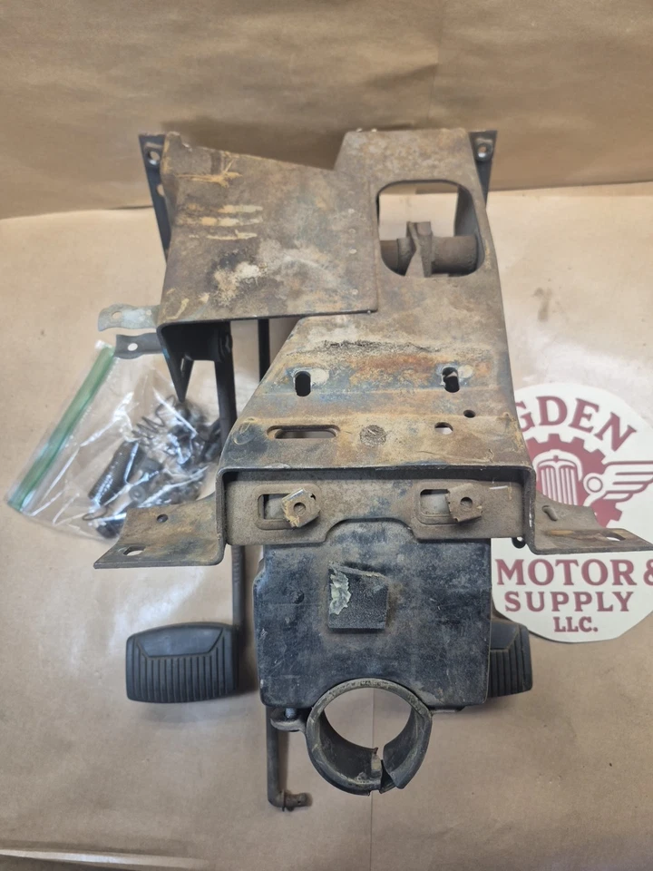 1961 - 63 福特卡车离合器和制动踏板组件原始设备制造商 Uni-body 1962 F100 F250 350 — 第 4/4 张图片