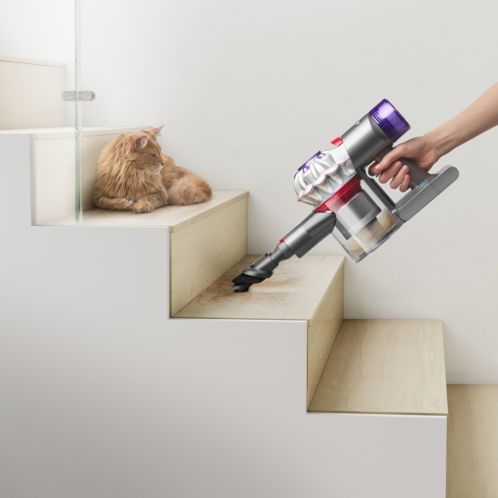 Dyson V7 Advanced Cordless Vacuum Cleaner 8