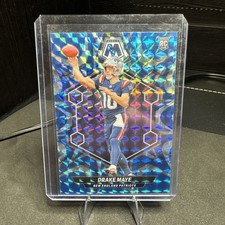 2024 Panini Mosaic - Rookies Drake Maye #303 Reactive Blue Mosaic Prizm (RC)