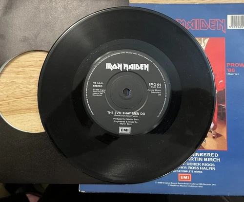 Iron Maiden – The Evil That Men Do 1988 UK 7" Gatefold Sleeve EMG64