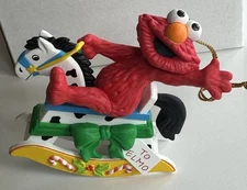 Christmas on Sesame Street 1992 Grolier Ornament -- Elmo #26232 006 w/ Box