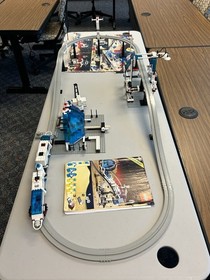 LEGO Space: 6990 Futuron Monorail Transport