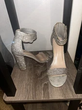 Top Moda Shoes Women’s 7 Silver Open Toed Heels Strappy Sparkly Prom Formal 