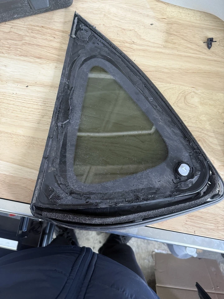 MAZDA CX-5 2017-2025 trasero derecho pasajero cuarto ventana vidrio OEM Foto 3 de 4