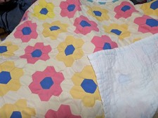 Vtg Handmade Hand Quilted Patchwork Baby Toddler Quilt 32x50 Floral Hexagon
