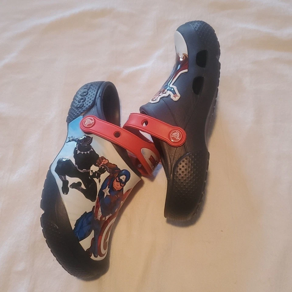 Crocs Marvel Kids Talla Zuecos J3 Foto 3 de 4