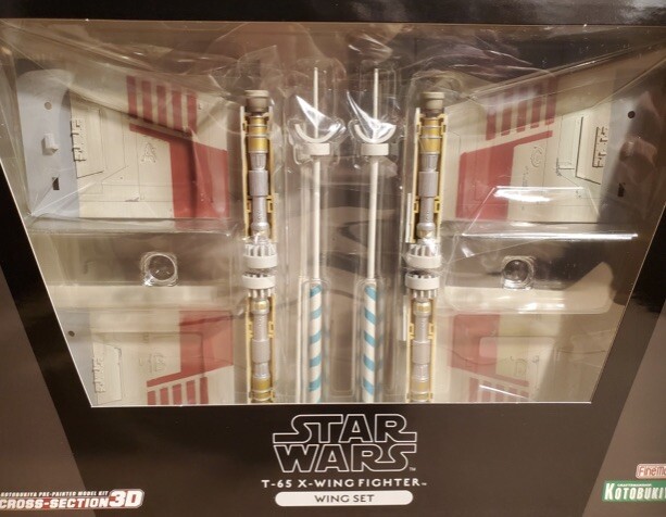 Kotobukiya Star Wars Artfx Crosssection 3D X-Wing Set 1/35 Kotobukiya Star Wars Artfx Crosssection 3D X-Wing Set 1/35