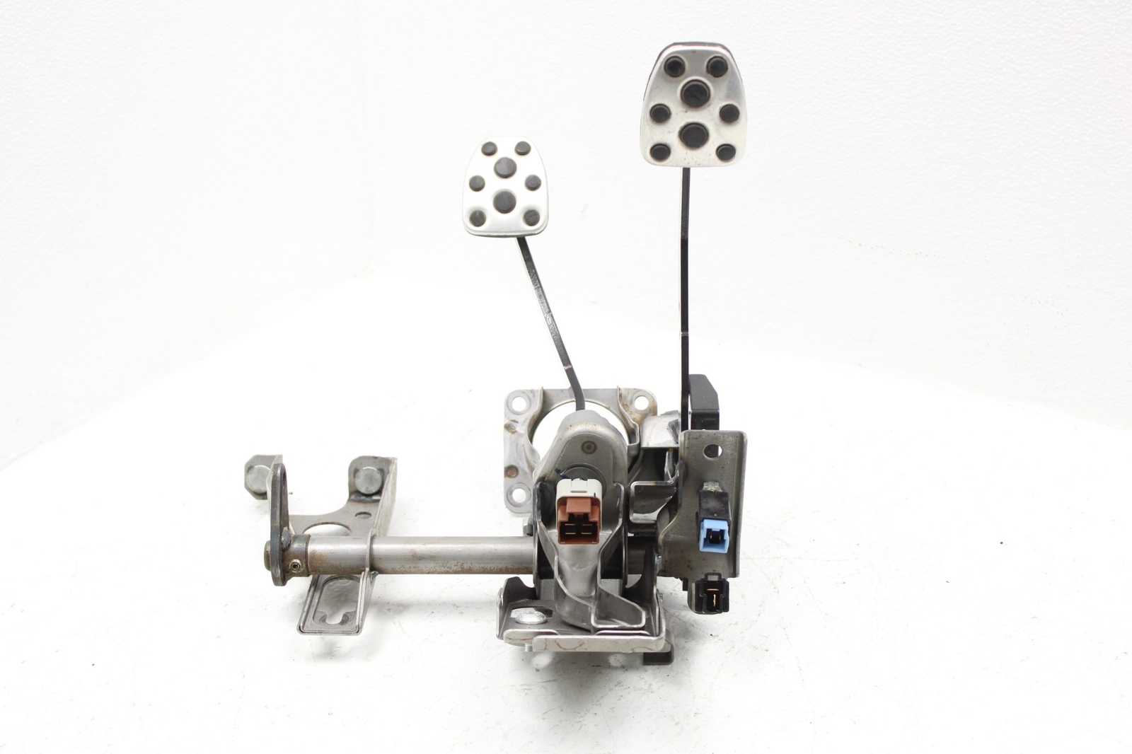 20082014 SUBARU WRX & STI CLUTCH PEDAL BRAKE PEDALS ASSEMBLY M/T OEM