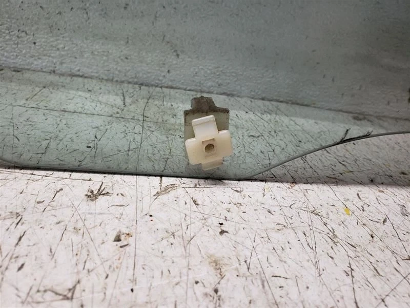 Тонированное стекло для правой передней двери пассажира подходит для 04–11 AVEO 825338 - Изображение 2 из 4