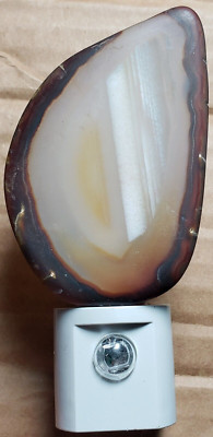 Agate Slice Night light w/ Daytime Sensor 3.5''x1.75''x2''