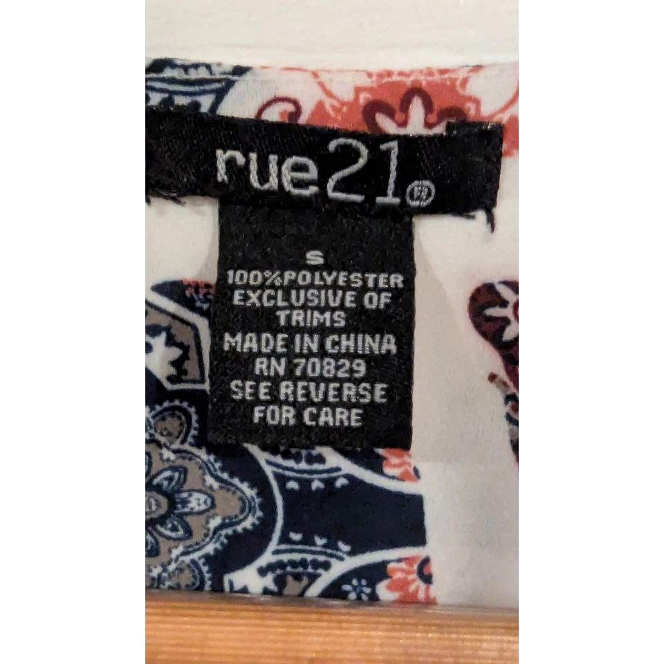 Blusa Top Mujer Rue 21 Estampado Mandala Elefante Cremallera Cuello Manga 3/4 S Foto 4 de 4