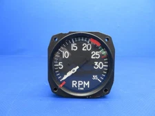 Beech D95A Consolidated Instrument Co. Twin Tach P/N 57-5AW WARRANTY (1125-1749)