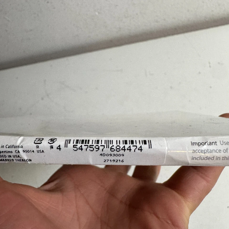 Apple Mac OS X V.10.6 Snow Leopard MC223Z/A Software Operating System Sealed - Image 4 of 4