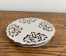 ANTIQUE 19TH C SILVER PLATED ORNATE QUALITY GRAPE FILAGREE WINE TRIVET