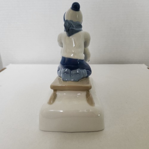 Vintage Porcelana De Cuernavaca Paul Sebastion Figurine Children on Sled 1992 - Picture 6 of 14