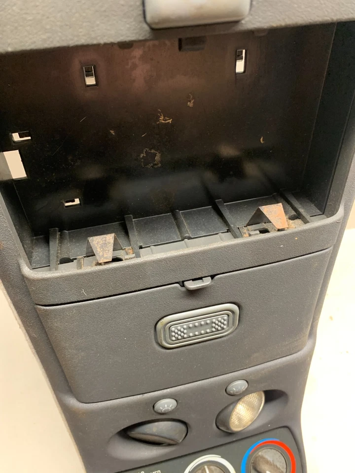 1995-1999 OBS Chevy GMC C/K 1500 2500 Suburban Interior Overhead Console Gray - Image 3 of 4