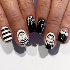 Halloween Horror Press on Nails Glossy Fake Nails Black White Stripe Style 17