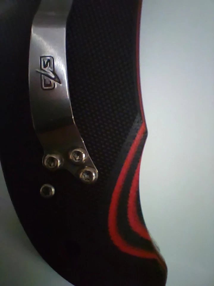 Cuchillo Cold Steel Mayhem Aus 10A hoja de 6 pulgadas mango G-10 negro con acento rojo Foto 4 de 4