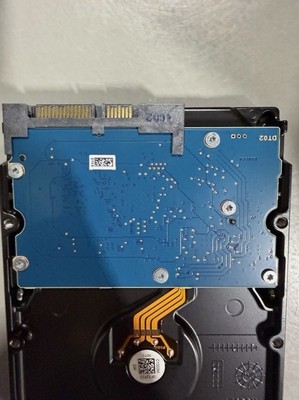 DT02ABA400V 4TB 2025 TOSHIBA SATA 3.5” HDD Unused!!!!!!! Hard