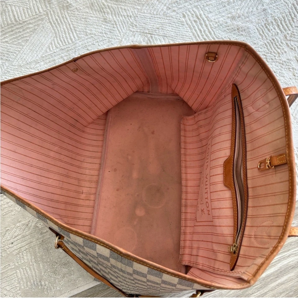 Bolso Louis Vuitton Neverfull MM Blanco Lona Damier Azul Foto 4 de 4