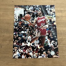 Michael Jordan #23 Signed Autographed 8x10 Photo Chicago Bulls COA Hologram