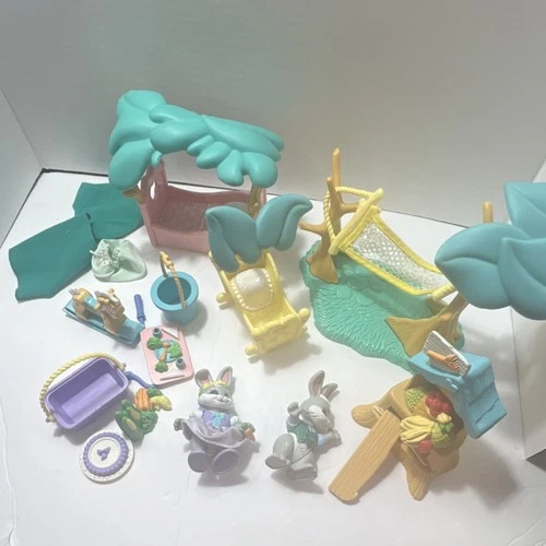 Vintage Fisher-Price HIDEAWAY HOLLOW Bunny Family Picnic Set 1996 Figure Nursery