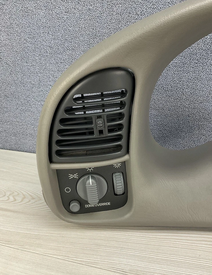 🔴1996-2005 Chevy Astro GMC Safari tablero radio bisel moldura. OEM. ¡Envío gratis! Foto 2 de 4