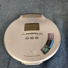 Sony Walkman - Portable Compact Disc MP3 Player - Silver D-NE920