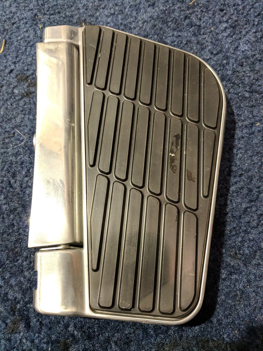 C‼︎ 2014 Honda GL1800 Goldwing Right Pillion Step Bracket Foot