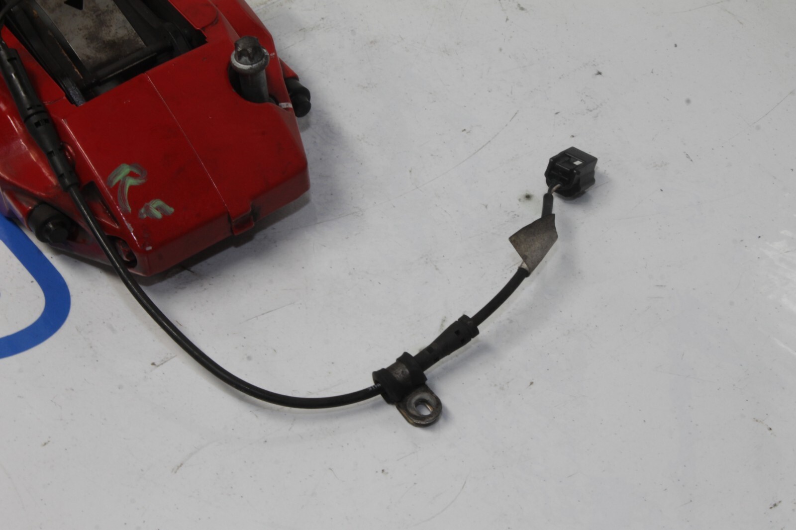 12-14 MCLAREN MP4-12C 12C 570 OEM RH PASSENGER FRONT BRAKE CALIPER RED 11C0564CP