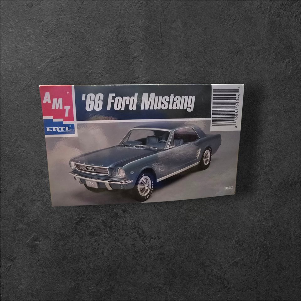 AMT 66 Ford Mustang Hardtop Convertible Customizing Kit Vintage | eBay