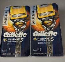 2 Gillette Fusion ProShield 5 Razor, Handle & Cartridge 5 Blade Refill