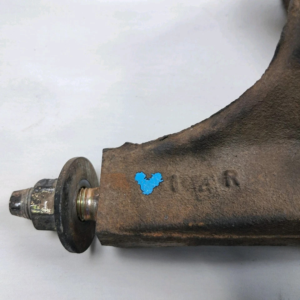 右后关节/桩 4 气缸 87-91 丰田 CAMRY 42304-32030 轴托架 — 第 2/4 张图片