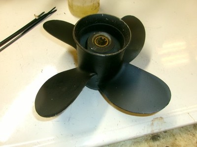 oem Aluminum Propeller Honda Engines 8-20HP 8  Spline 4 blade used RH 9 1/4 x 8