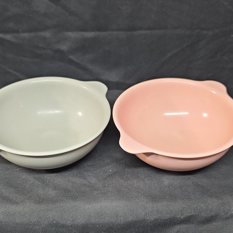 Vinatge Mallo-Ware 53 Bowl Mixing Set 2pc Plastic Pink/Gray Medium Handles Spout