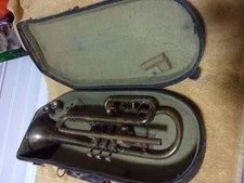 Trumpet Hors  Couesnon &C, Chateau-Thierry, Paris France , case , 2 mouth pieces