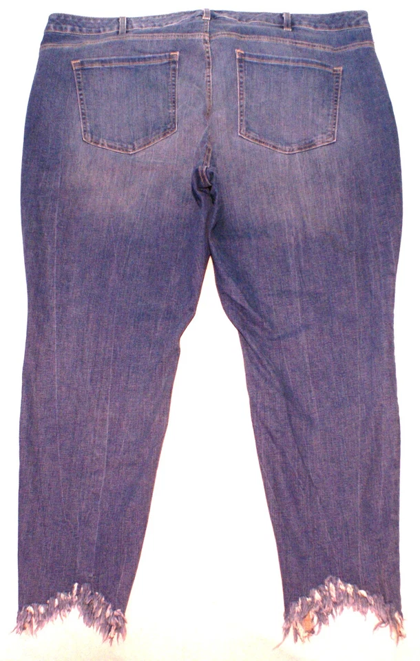 Jeans ajustados de tiro medio Lane Bryant elásticos cintura flexible, para mujer 28 (48X29) Foto 2 de 4