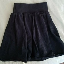 Benetton of Italy Girls Skirt Black Elastic Waist Size Small Casual Schoolwear