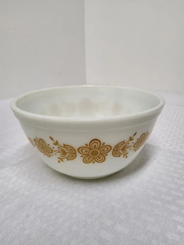 Vintage Pyrex Corning Ware Butterfly Gold Flower #402 1.5 qt Serving Mixing Bowl